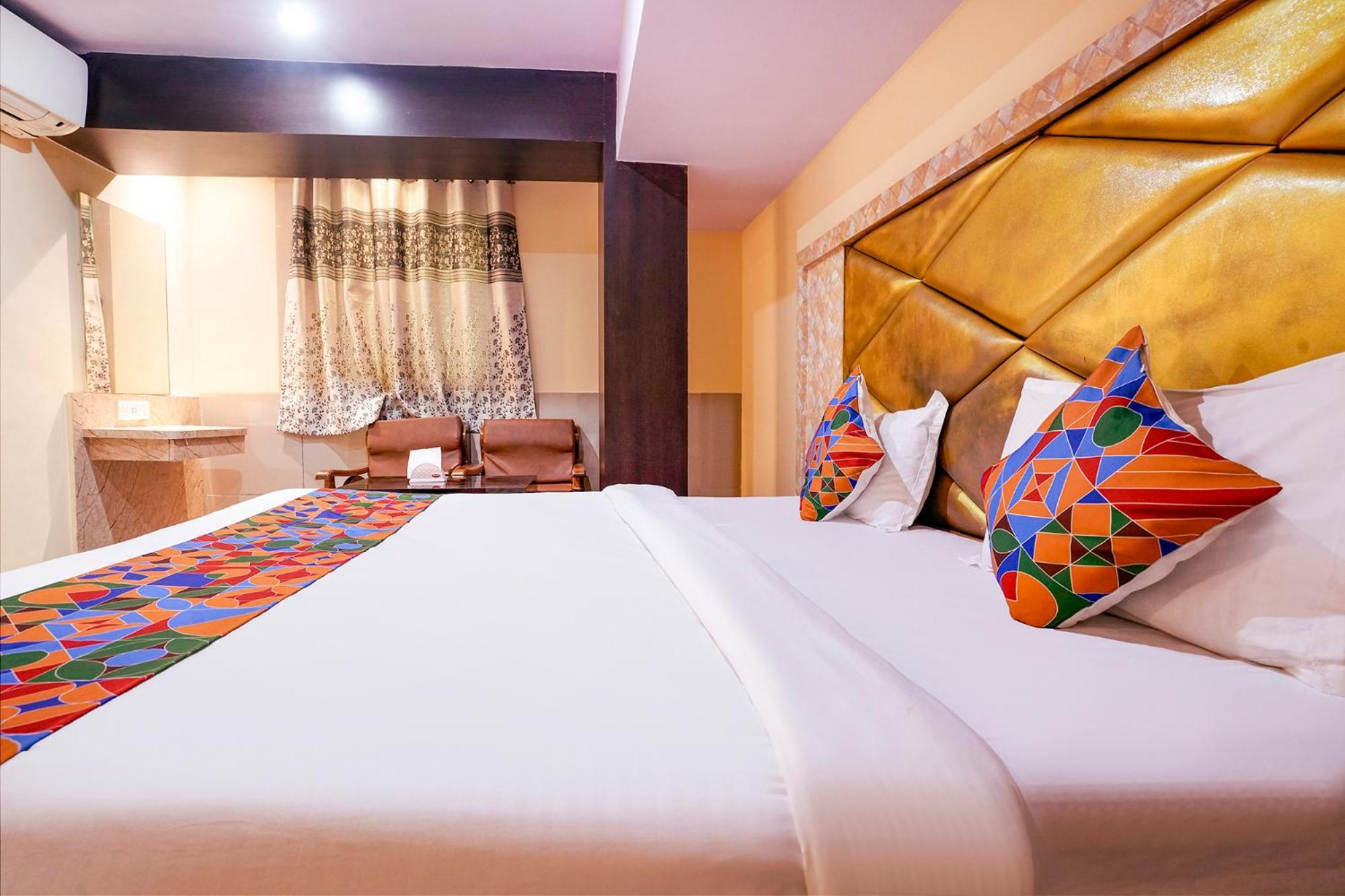 Fabhotel Everest Vashi Esterno foto