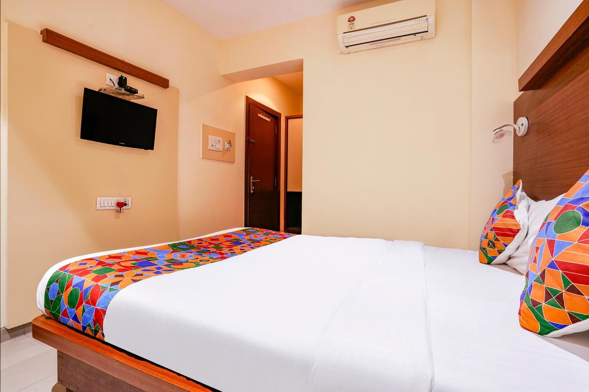 Fabhotel Everest Vashi Esterno foto