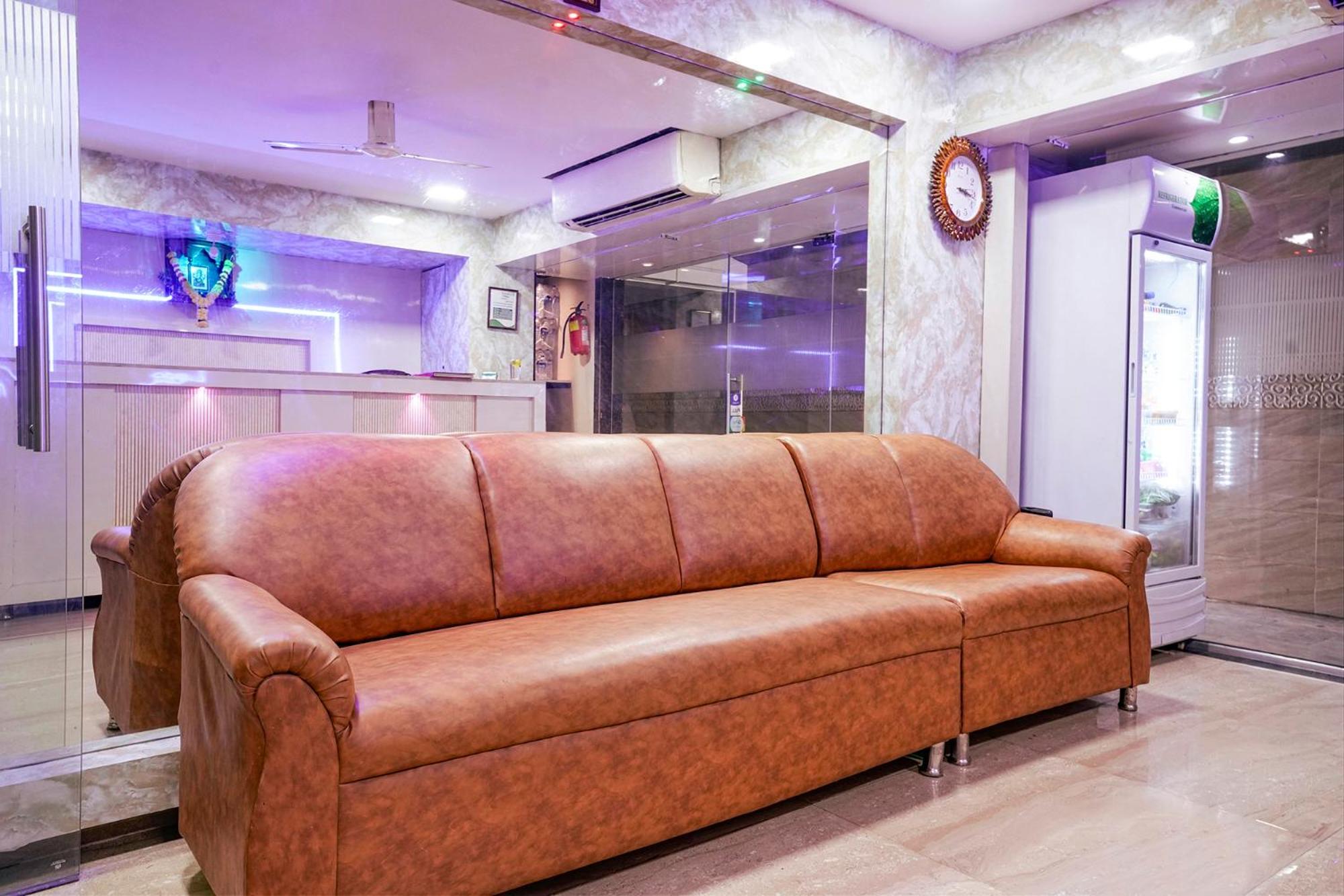 Fabhotel Everest Vashi Esterno foto