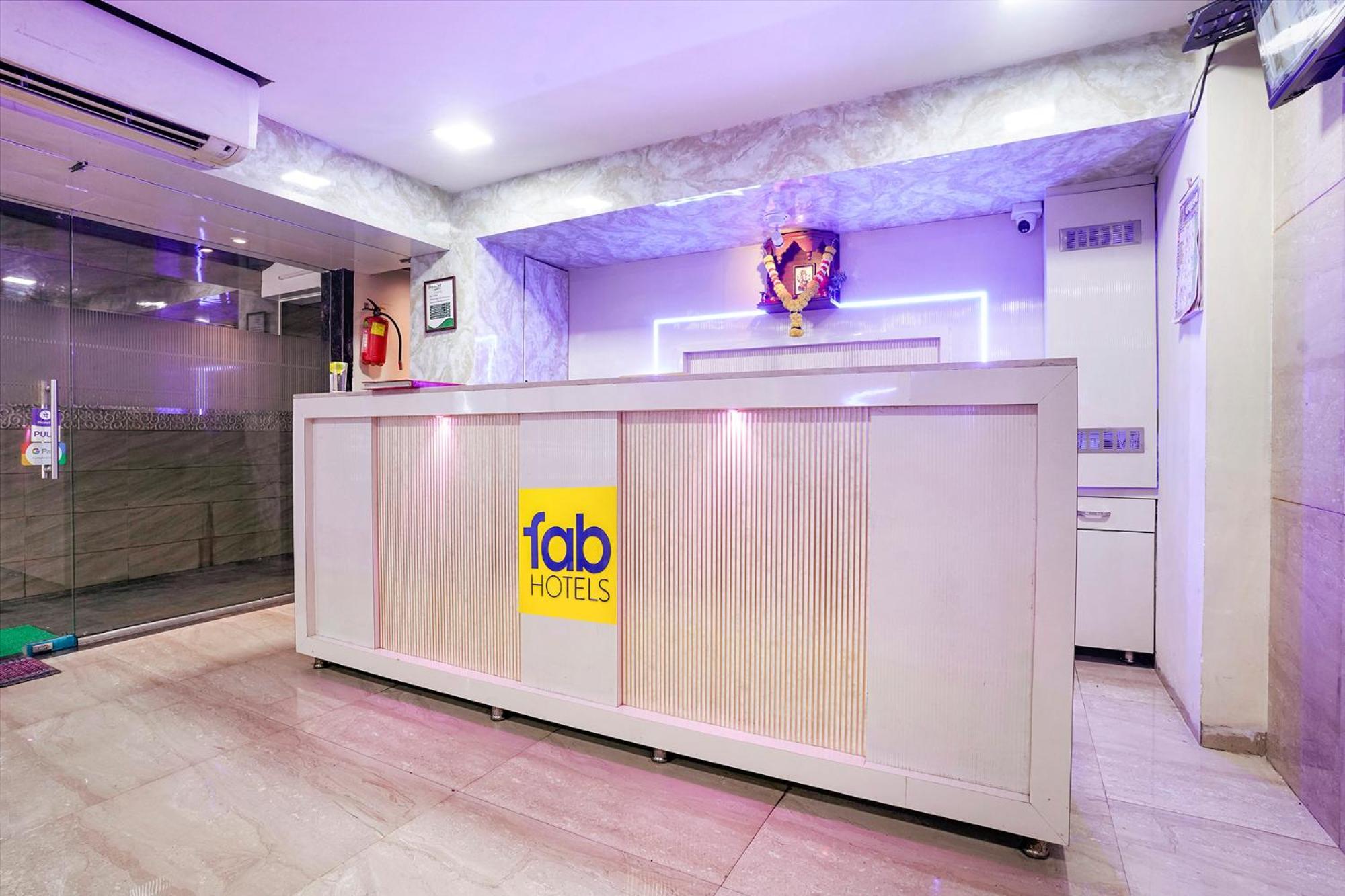 Fabhotel Everest Vashi Esterno foto